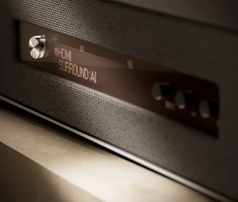 Façade de la barre de son Yamaha True X Surround 90A avec grille en tissu