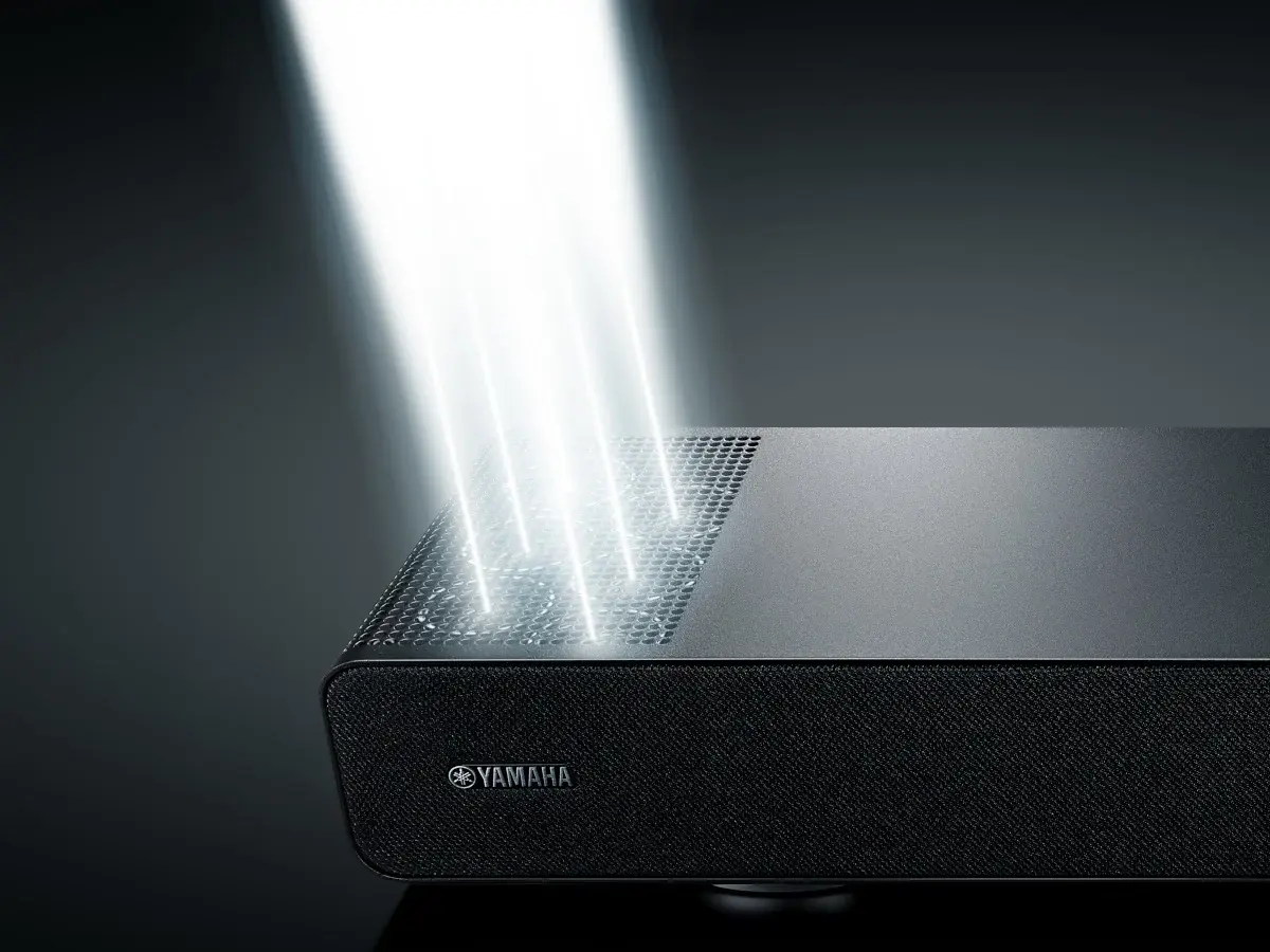 Haut-parleurs Dolby Atmos de la berre de son Yamaha True Sound de la True X 