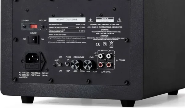 Panneau arrière de l’Elipson Classic Sub 8 : réglages phase, coupure et volume, entrées ligne et LFE, sortie ligne