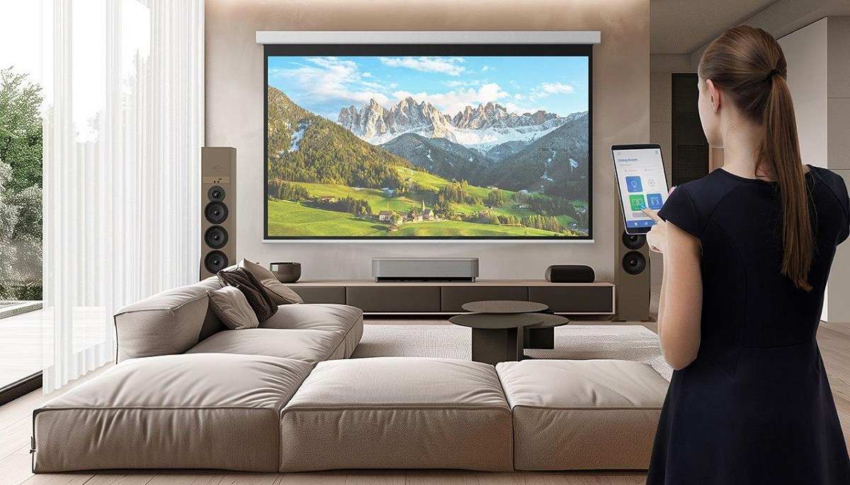 Le projecteur ultra courte focale Epson EH-QS100W peux offrir une très grande taille d'image avec un recul très faible.