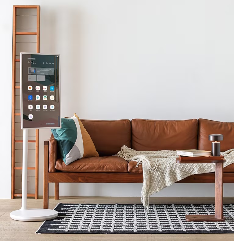 Le téléviseur LG StanbyME possède un écran tactile.