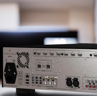 Le processeur STORM AUDIO Evo propose une interface AES/EBU.