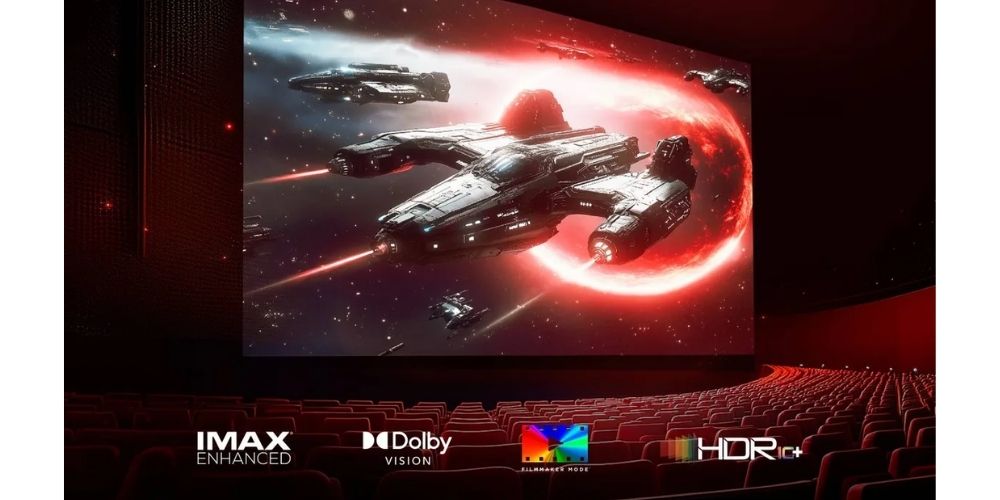 Salle de cinéma projetant une scène spatiale avec le Xgimi Horizon 20 Max certifié IMAX Enhanced, Dolby Vision, Filmmaker Mode et HDR10+