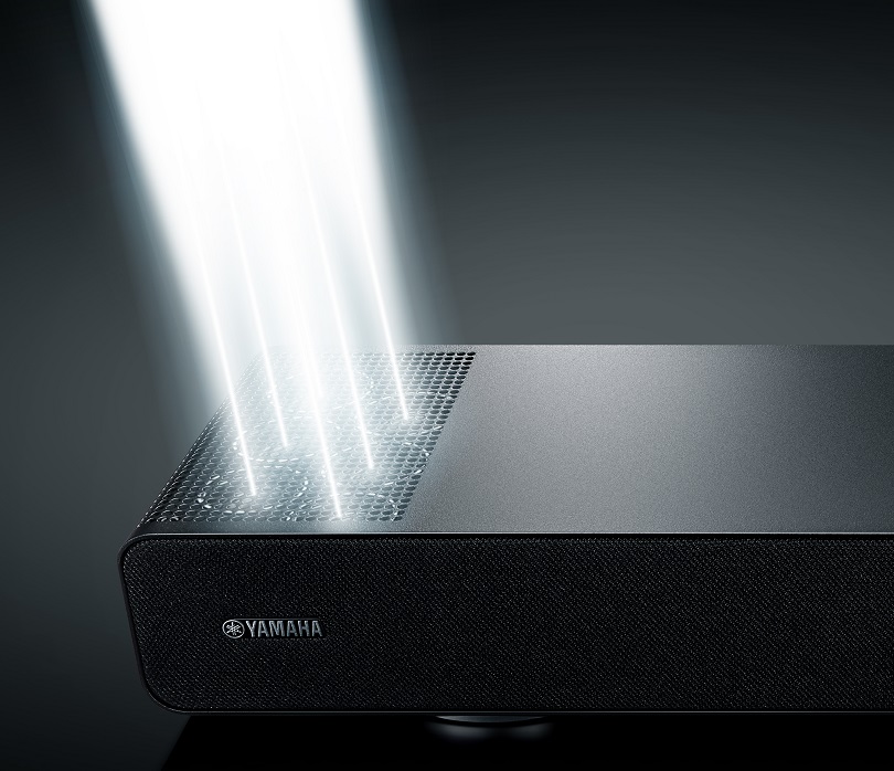 La barre de son Yamaha TRUE X BAR 90A intègre douze haut-parleurs Dolby Atmos.